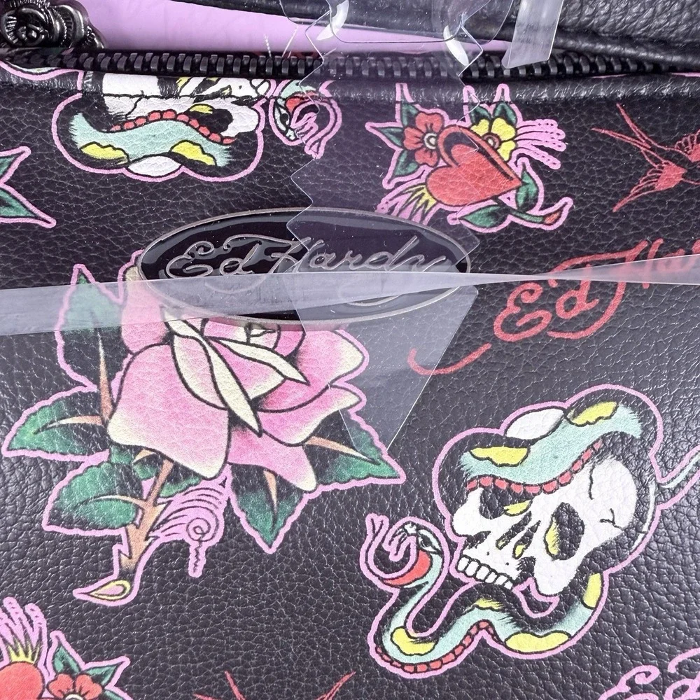 Ed Hardy Heart Skull‎ Convertible Wristlet Crossbody w/ Key Ring Gift Set NIB